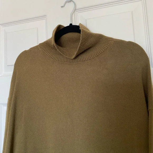 Turtle neck shirt - Picture 3 of 9